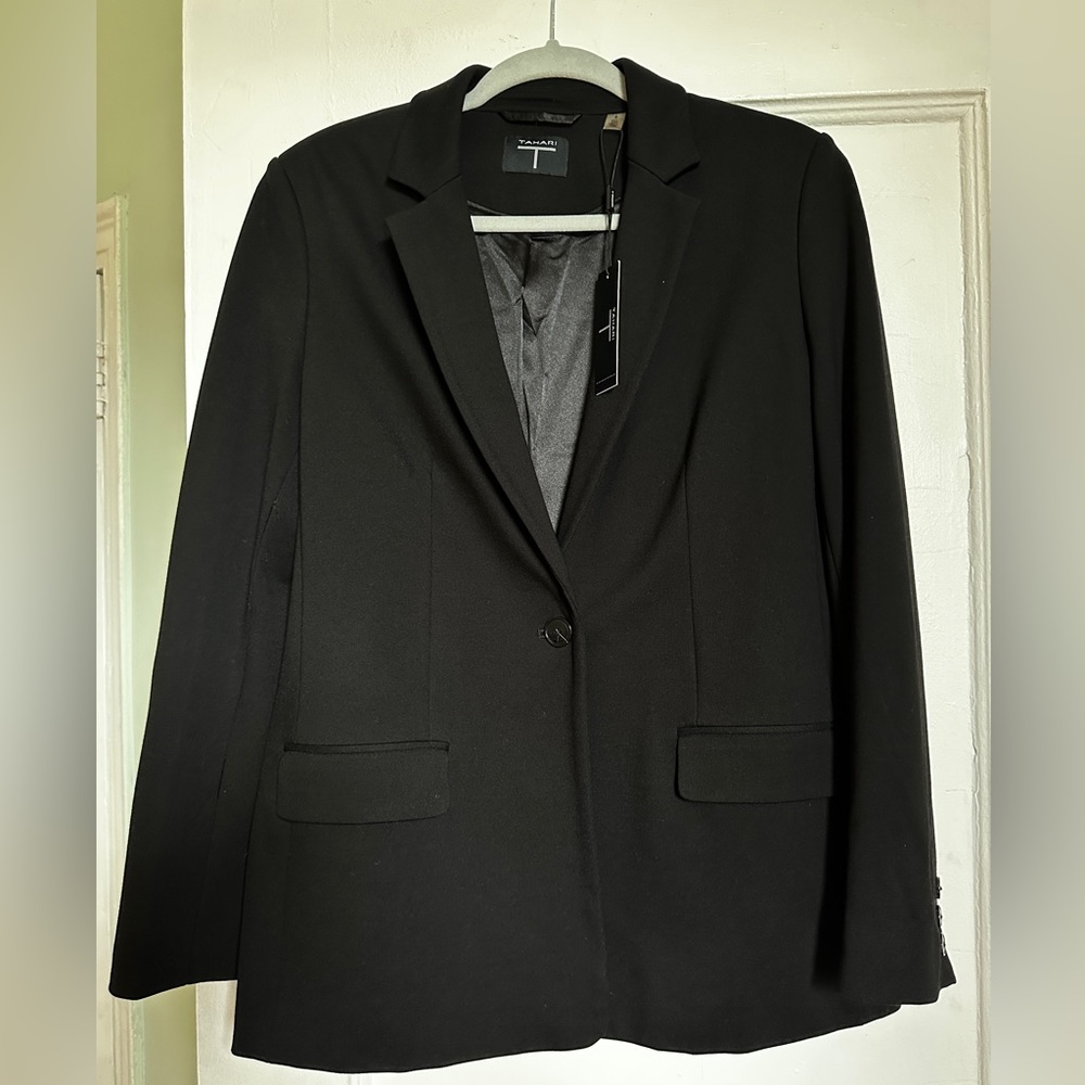 Tahari jacket, brand new, size-8